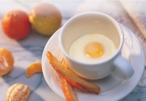 Microwave Fried Eggs - Hungry Healthy Happy